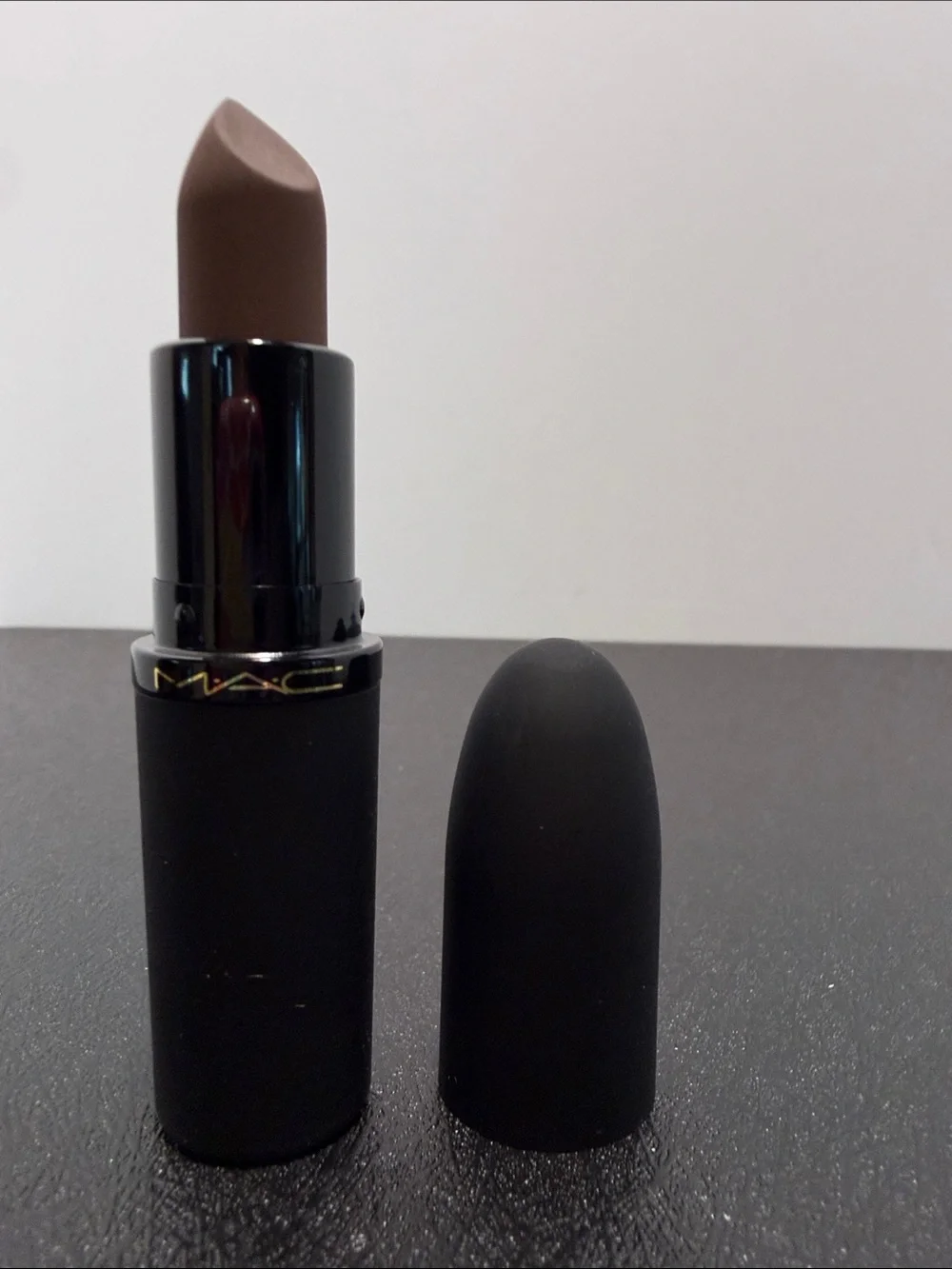 MAC Cosmetics Matte Lipstick — Taupe Nude Brown 900 Chestnut